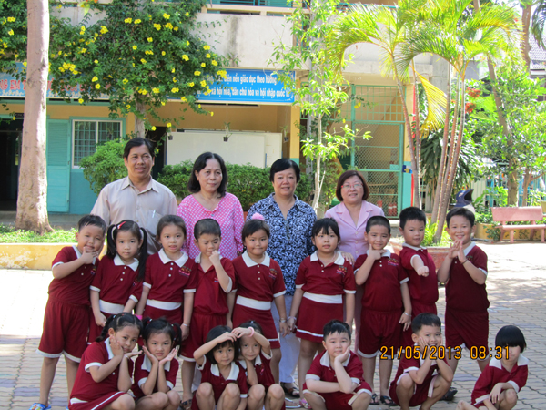 Tham quan trường tiểu học Bông Sao